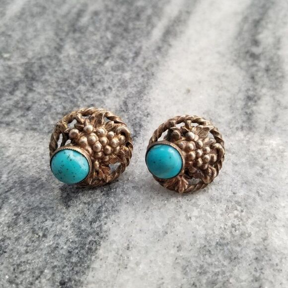 Vintage Blue and Silver Tone Clip On Earrings, Screw Back, Estate - Picture 4 of 4